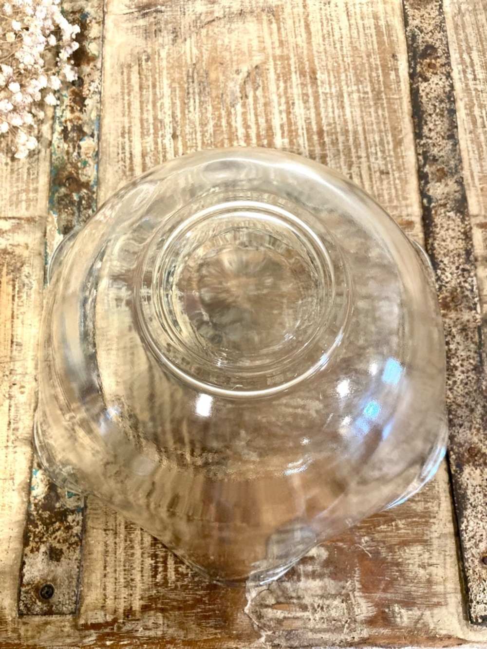 Clear Scalloped Glass Serving Bowl Ruffle Edge 10” Across - Picture 6 of 14